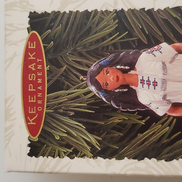 Hallmark Native American Barbie 'Dolls of the World' collector series 1996 NIB - Picture 6 of 11